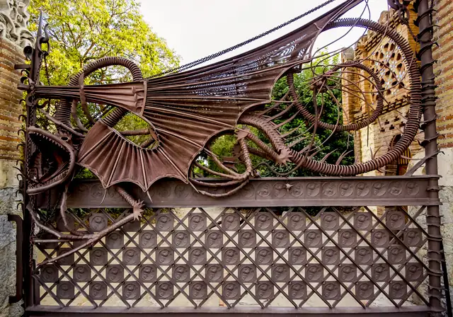 El dragon de la puerta